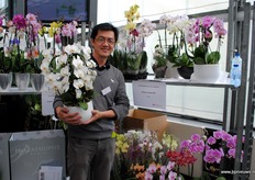 Jason toont een opvallend arrangement van Taisuco Holland, gevestigd in Almere