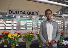 Sayalf Adene van Dudga Flora. Op het moment kweken ze 15 variëteiten in een kas van 16 hectare. In de toekomst en afhankelijk van de markt zullen ze deze uitbreiden naar 25 hectare in productie.