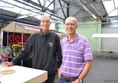 Maurice van Es van OZ export met Wim Könst van FloraHolland.