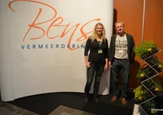 Susanne Bloem en Bart Bollaart van Bens vermeerdering, voor de beurs afgereisd uit het hoge noorden (het bedrijf is gevestigd in Sappemeer).