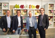Chris Biesheuvel, Nico Kiep, Arthur Zwinkels en Albert Kiep, hier samen in de stand van de Quality Flower Group. Chrysantenkwekerij Kiepflowers is een van de bij de groep aangesloten kwekers.