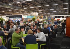 Grote drukte ook bij de catering