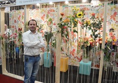 Robin van Kessel, Esmeralda Breeding is een Nederlandse veredelaar die momenteel bezig is een gedeelte van haar veredelingsactiviteiten van Ecuador naar Ethiopië te verplaatsen.