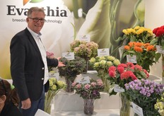 Luit Mazereeuw van Evanthia, een veredelaar die een van de grootste is in de Brassica's, sierkolen.