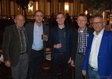 Vlnr: John Meewisse, Kees Ruhé, Simon Ruhé, Aad Vernooij en Robert van Appeldoorn