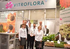 Het team van Vitroflora. Ze kweken jonge planten in Polen.