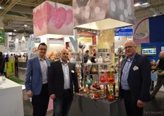 Timmo Draaisma, Michel v.d. Meij en Jos v.d. Drift van het veelzijdige Kébol. Het bedrijf produceert primair bloembollen en verpakkingen en is gespecialiseerd in amaryllisbollen.