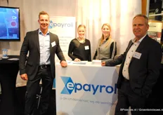 Ferry van Tienen, Vera van der Zeijden, Joan Olsthoorn en Erick van der Spek van E-Payroll. Dagelijks maken z op de facebookpagina van het bedrijf in een vlog de winnaars van de beursactie bekend.
