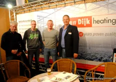 Fre Barendse, Gert van Wensen en Jeffrey de Koning op bezoek bij Mark Hellevoort van Van Dijk Heating