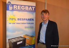 Theo de Wit van Regbat. Leverancier van accu's en tractie batterijen en regeneratie.