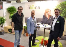 Albert Kiep (Kiep Flower), Arthur Zwinkels (ondersteund in de verkoop bij Fikona) en Koen Peeters (Fikona).