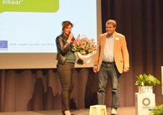 Kitty de Jong van Agro Fleur Select hield een gepassioneerd verhaal over de nerine en het beschermen van kleine productgroepen. Jan de Boer van exporteur Barendsen weet voor de nerine altijd een markt te vinden en verdiende daarom een bloemetje, aldus Kitty