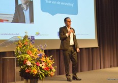 Ronald Teerds van Royal FloraHolland, over de 'openhartoperatie' die de toekomst van de klok gaat bepalen (en waar men momenteel de hersens op kraakt)