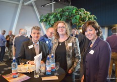 Ernst Jan Bos (Bos Social Business), Leandra de Boef (Floranews) en Marjolein Roeffel (Florifique)