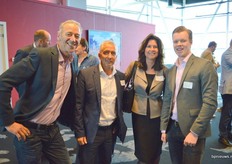 Aad van der Knaap (KP Holland), samen met Bob Moria, Mariska Foppen en Niek Hoenselaar van Waterdrinker