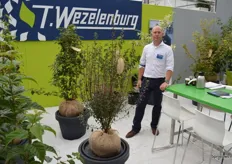 Jaap Wezelenburg van de gelijknamige plantenkwekerij uit Hzerswoude-Dorp
