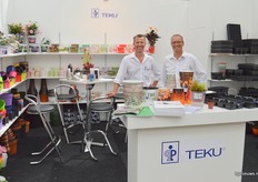 Pieter van Staalduinen en Ronald Vreugdenhil van Poppelman. 'Het leuke van Poppelman is dat er elk jaar minimaal 30 nieuwe innovaties gepresenteerd worden en je bij jouw klanten dus telkens met wat nieuws op de proppen kan komen'.