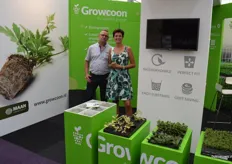 Growcoon, een bedrijf dat volledig afbreekbare pluggen produceert. Op de foto Rob van der Meer en Annelie Jansen.