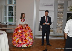 Friday night, in the Łazienki Park in Podchorążówka, a meeting with Martijn Homan, Counsellor for Agriculture, Nature and Food Quality of the Embassy of the Kingdom of the Netherlands, hosted a gathering with all Dutch- and Dutch-Polish intermediary companies present at the fair. On the photo, Martijn welcomes the guests.