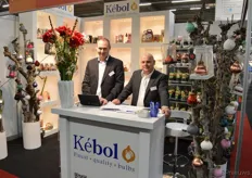 Marco Lammers en Michel vd Meij van Kebol, op de beurs oa met de missie de wax- amaryllisbollen nog eens extra te promoten