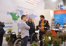 Peter van Rijssen (on the right) of Concept Plants talking with visitors.