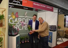 Dennis van Veldhoven van Garden Orchid, samen met Johan Ottevanger van Horticoop