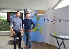 Paul Blom en Raymond van den Berg van ISO group. Zij presenteren hun producten (steksteek machines) voor de eerste keer tijdens de FlowerTrials, ook op de Florensis locatie. Florensis gebruikt vijf van deze 'Cutting Planters' op hun locatie in Hendrik Ido Ambacht.