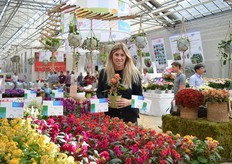 Lisianne Fabriek van Royal Van Zanten met de nieuwe celosia, genaamd Clown.