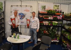 Eddie v/d Vijver en Marvin Grootendorst, die met weefselkweek bedrijf Vitrocom, bewortelingsbedrijf Pothosplant en exportbedrijf Planttrade praktisch door de hele keten heen klanten kunnen bedienen.