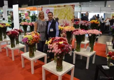De Colombiaanse kweker Aposentos Flowers is naar eigen zeggen de grootste leverancier van asters in Polen. Op de foto Aga en Daniel