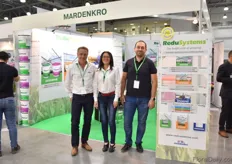 Aram Movsisyan (right) is Mardenkro distributor, Firuza Ruzikulova in the middle is the Russian representative for the company. The guy on the left we don’t know ;)