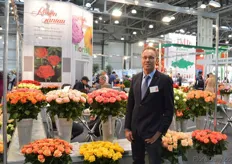 KLaus Wolf of Rosen Tantau presenting the Country line, a line of nostalgic type rose. This German breeding company is exhibiting at the show to find new modern growers, not only from Russia, but also from the surrounding countries. Wolf sees a shift in demand of flowers as more growers are now looking for more productive roses, more nostalgic types and different colors. Rosen Tantau's nostalgic line therefore, attracted the attention of many visitors.