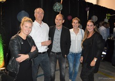 Team DFG heeft na een beursdag wel zin in een feestje