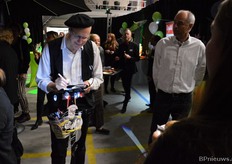 Dankbaar publiek voor een karikaturist