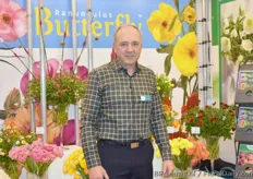 Daan from Greenworks Breeding&Youngplants. On the pfoto we see his Butterfly Ranunculus behind him.