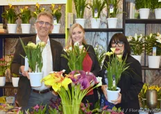 Peter van Oss, Felicia v/d Weiden and Tricia Tang v/d Borg Showing their new pot freesia.