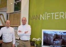 Corne Goudriaan and Rene Rotterman from van Nifterik. With their bamboosticks and support material.