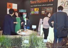 The dutch/asian company Siere Handel b.v also busy with customers.