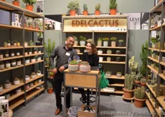 Joost Nieubuur, coming from Oriental just a month ago, together with Anke van Hemert, together presenting the Dutch cactus grower Edelcactus