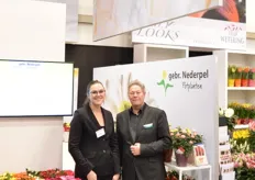 Nadine Kofman from plant grower Nederpelt, together with Adwin van Loenen from BM Roses