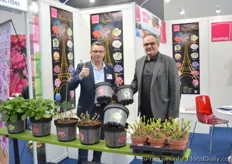 Jean-Yves Coulbault and Christophe Camus from Sicamus presenting the new printed Tcontainer for hydrangeas. The containers are available for the Rendez Vous, Dutch Ladies and You and Me series of Sicamus, but also for classic varieties. The reason for supplying these pots is the ease for end consumer in the garden center (who will quickly see what kind of hydrangea they are buying) and the grower can now add value to their product as most of them are currently not using these kind of Dekopots.