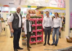 Part of the team of Selecta one presenting the Dianthus Pink Kisses and its new display