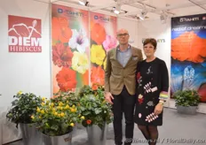 Alexander Bock and Montserrat Josa of Diem Hibiscus. Since 2017, this Italian hibiscus breeder is supplying hibisus to China and they are expanding markets in Europe.