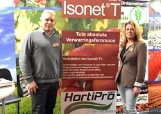 Binnenkort is bij Hortipro een verwarringsferomoon te krijgen voor tuta absoluta. Gerco en Jenjer Overweg geven alvast meer informatie over Isonet.