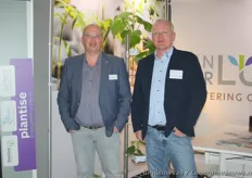 Dino Immerzeel en Arjan Sonneveld vertegenwoordigden plantenkwekerijen GrowGroup, Leo Ammerlaan en Van der Lugt die komend jaar zullen samenvoegen.