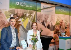 Mark Zwinkels en Rianne Vink in de stand van het World Horti Center dat op 7 maart 2018 officieel geopend gaat worden.