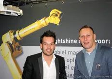 Jeffrey van den Bogert (Light Shine Cleaning) en Sander Ruijsbroek (CleanCarts): specialisten in het mobiel reinigen van assimilatielampen tot winkelwagens.
