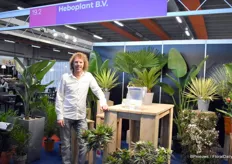 Marco Olsthoorn van Hebopant. Hij importeert de meeste planten uit Spanje en er komen ook een aantal uit Italië en Taiwan.
