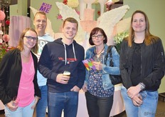 Familie Hofland bleef ook gezellig naborrelen.