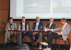 Left to right: Andreas Hofland (HortiKey) Steven Newell (Windset Farms), Edward Verbakel (VB Group), Vincent Deenen (Grodan) and Mark Durno (Rockstart))